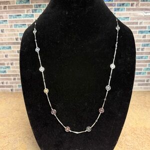 Vintage 1979 Avon Flowerlace necklace